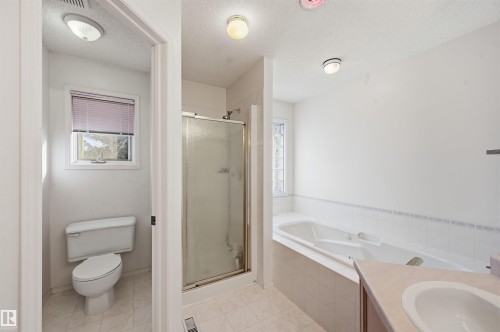 27 Cormack Crescent, Edmonton, AB 