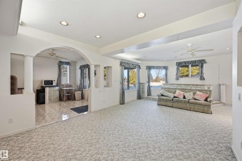 27 Cormack Crescent, Edmonton, AB 