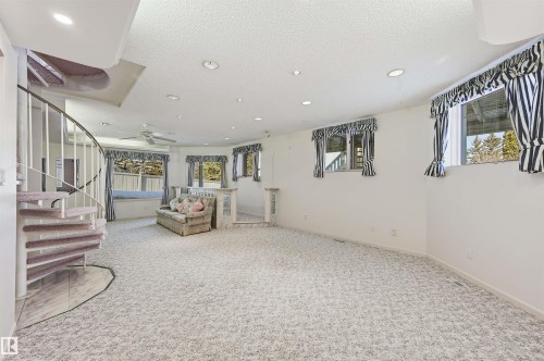 27 Cormack Crescent, Edmonton, AB 