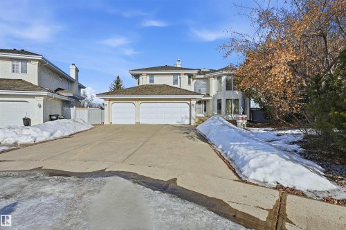 27 Cormack Crescent, Edmonton, AB 