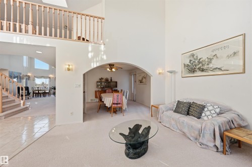 27 Cormack Crescent, Edmonton, AB 