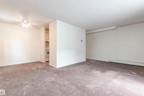 103 10731 84 Avenue, Edmonton, AB - Indoor Photo Showing Other Room