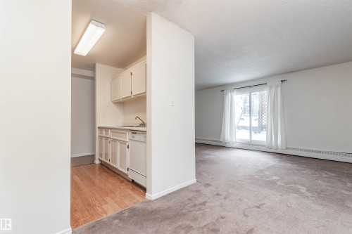 103 10731 84 Avenue, Edmonton, AB - Indoor