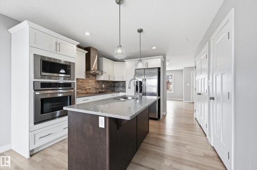 114 Richmond Link, Fort Saskatchewan, AB - Indoor Photo Showing Kitchen With Upgraded Kitchen