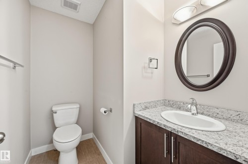 114 Richmond Link, Fort Saskatchewan, AB - Indoor Photo Showing Bathroom