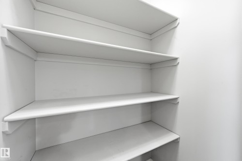 114 Richmond Link, Fort Saskatchewan, AB - Indoor With Storage