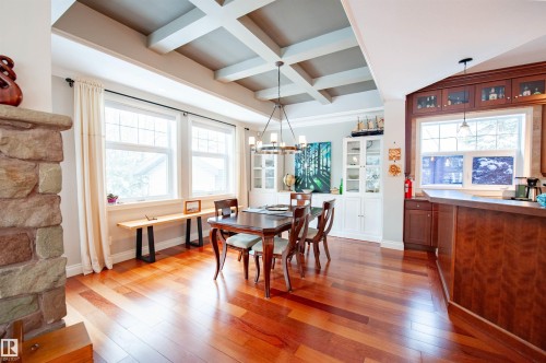 47 River Heights Drive, Edmonton, AB - Indoor Photo Showing Dining Room