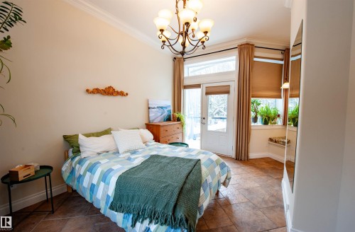 47 River Heights Drive, Edmonton, AB - Indoor Photo Showing Bedroom