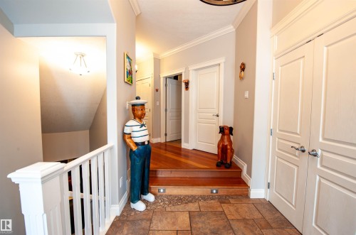 47 River Heights Drive, Edmonton, AB - Indoor Photo Showing Other Room