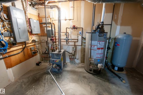 47 River Heights Drive, Edmonton, AB - Indoor Photo Showing Basement
