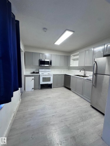 10730 92 Street, Edmonton, AB - Indoor Photo Showing Kitchen