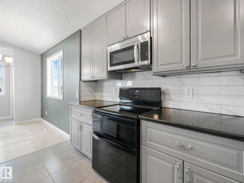 17903 85 Street, Edmonton, AB - Indoor Photo Showing Kitchen