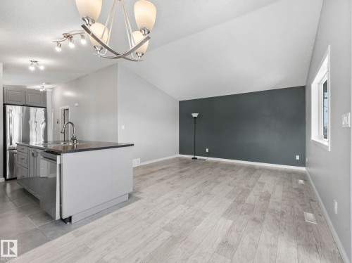 17903 85 Street, Edmonton, AB - Indoor Photo Showing Kitchen