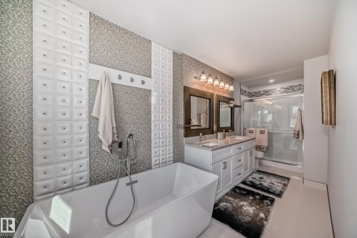 11016 149 Street, Edmonton, AB - Indoor Photo Showing Bathroom