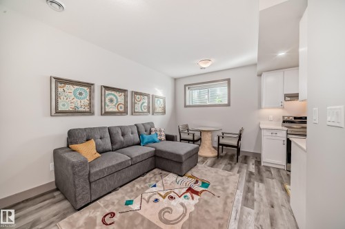 11016 149 Street, Edmonton, AB - Indoor Photo Showing Living Room