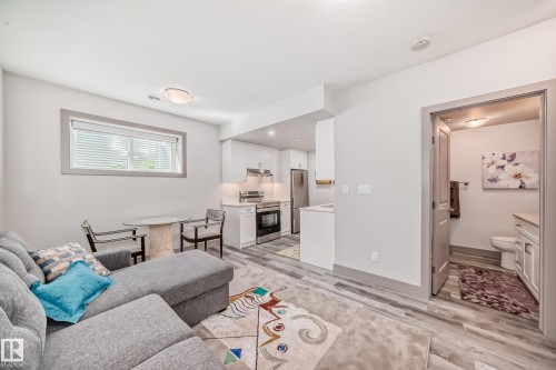 11016 149 Street, Edmonton, AB - Indoor Photo Showing Living Room