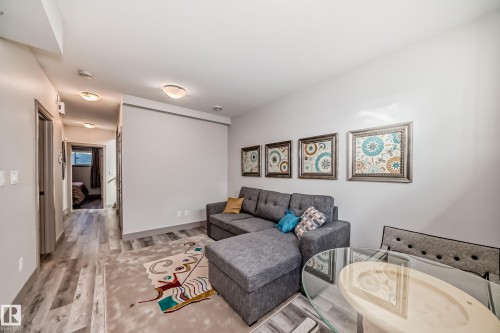 11016 149 Street, Edmonton, AB - Indoor