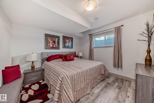 11016 149 Street, Edmonton, AB - Indoor Photo Showing Bedroom