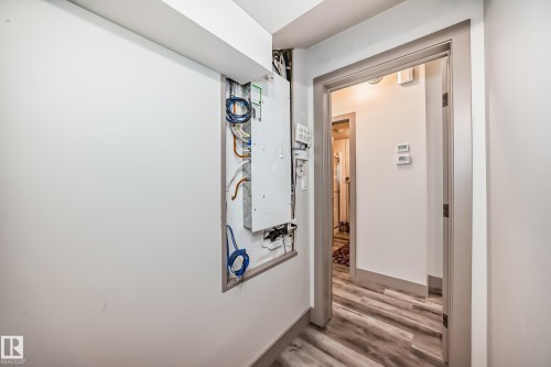 11016 149 Street, Edmonton, AB - Indoor Photo Showing Other Room