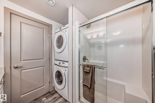 11016 149 Street, Edmonton, AB - Indoor Photo Showing Laundry Room
