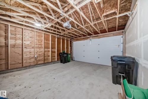 11016 149 Street, Edmonton, AB - Indoor Photo Showing Garage