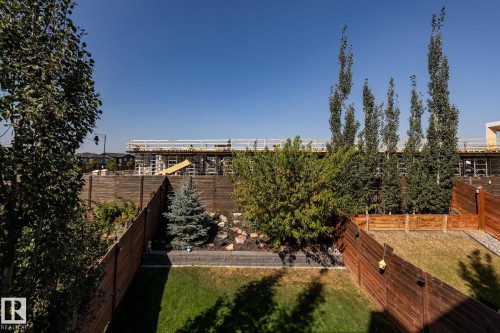 View of fenced backyard - 1710 Keene Crescent. Sw, Edmonton, AB - Outdoor