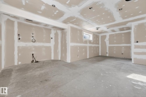 View of misc room - 152 Rue Marquet, Beaumont, AB - Indoor Photo Showing Garage