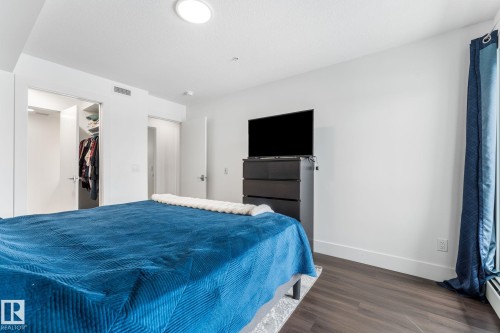 302 9504 182 Street, Edmonton, AB - Indoor Photo Showing Bedroom
