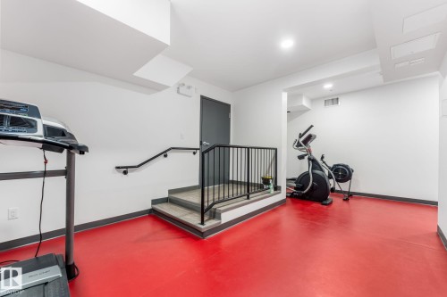 302 9504 182 Street, Edmonton, AB - Indoor