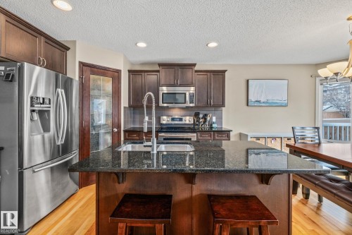 33 Newgate Way, St. Albert, AB - Indoor Photo Showing Kitchen With Stainless Steel Kitchen With Double Sink With Upgraded Kitchen