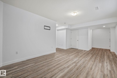33 Newgate Way, St. Albert, AB - Indoor Photo Showing Other Room