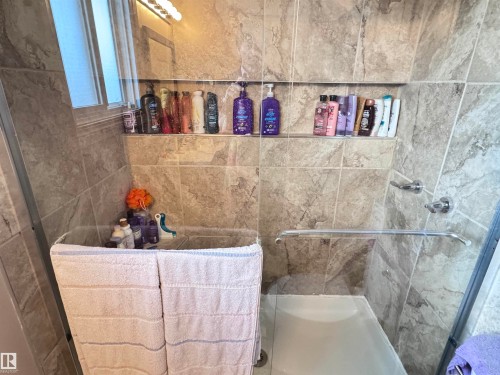 Full bath with a shower stall - 10503 110 Street, Westlock, AB 