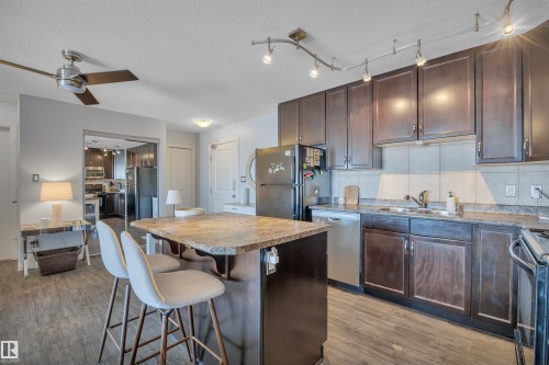 413 1204 156 Street, Edmonton, AB - Indoor Photo Showing Kitchen With Upgraded Kitchen
