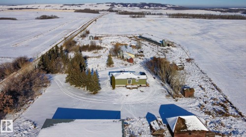 563017 RGE RD 143  Rural Two Hills County, AB T0B 1S0