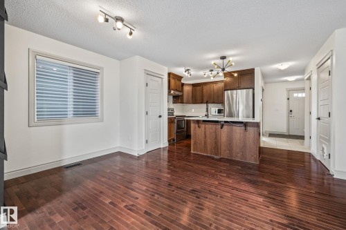 22115 88 Avenue, Edmonton, AB - Indoor Photo Showing Kitchen