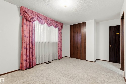 11323 35A Avenue, Edmonton, AB - Indoor