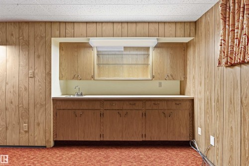 11323 35A Avenue, Edmonton, AB - Indoor Photo Showing Other Room