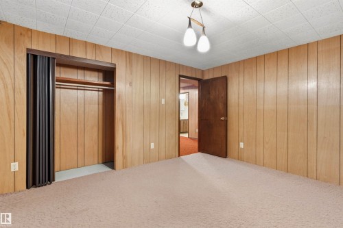 11323 35A Avenue, Edmonton, AB - Indoor Photo Showing Other Room