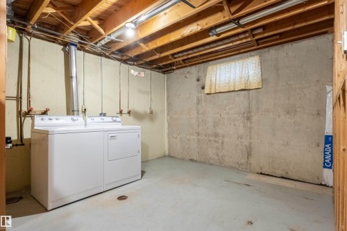 11323 35A Avenue, Edmonton, AB - Indoor