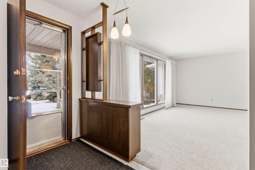 11323 35A Avenue, Edmonton, AB - Indoor Photo Showing Other Room