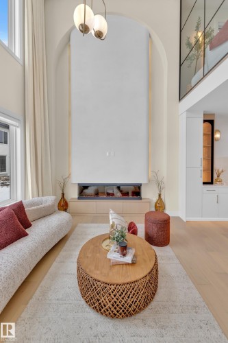 Detailed view of wood finished floors - 2408 1 Ave Sw, Edmonton, AB - Indoor