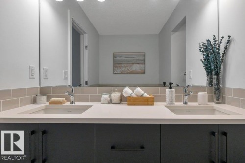 104 Bluff Cove, Leduc, AB - Indoor Photo Showing Bathroom