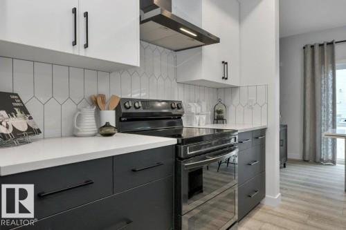 104 Bluff Cove, Leduc, AB - Indoor Photo Showing Kitchen