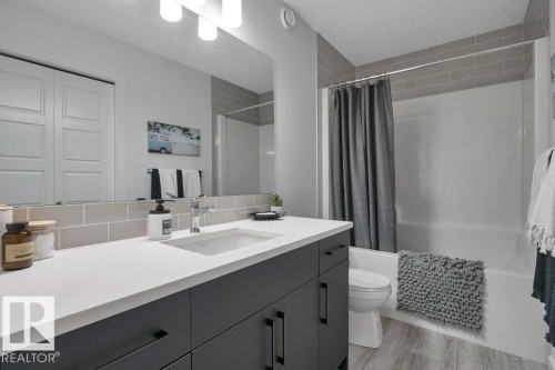 104 Bluff Cove, Leduc, AB - Indoor Photo Showing Bathroom