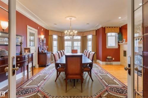 108 Westbrook Drive, Edmonton, AB - Indoor Photo Showing Dining Room