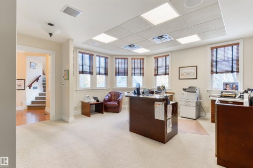 108 Westbrook Drive, Edmonton, AB - Indoor