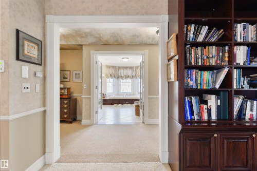 108 Westbrook Drive, Edmonton, AB - Indoor Photo Showing Other Room