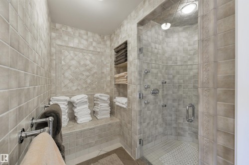 108 Westbrook Drive, Edmonton, AB - Indoor Photo Showing Bathroom