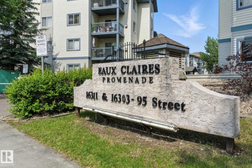 16303 95 Street, Edmonton, AB - Outdoor