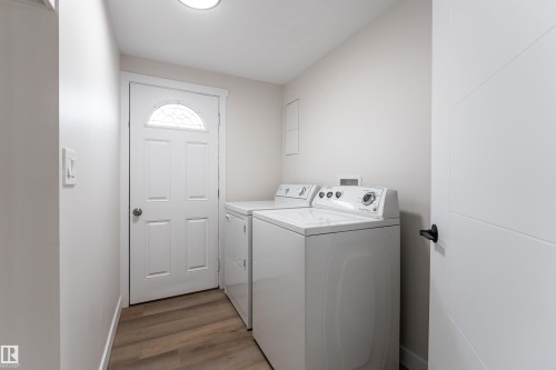 2001 West View Green, Edmonton, AB - Indoor Photo Showing Laundry Room